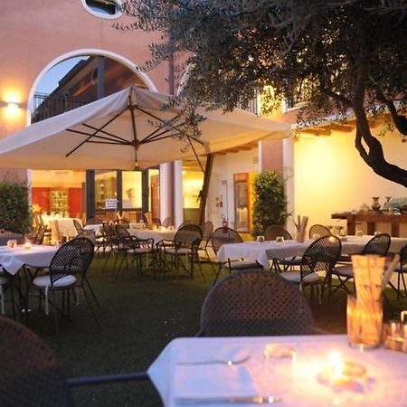 Hotel Villa Altura Ospedaletto Euganeo Exterior photo